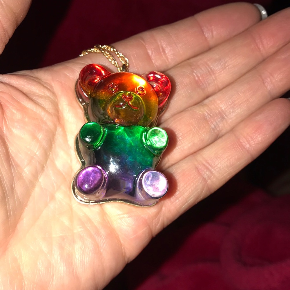 Betsey Johnson gummy bear necklace - Picture 4 of 15